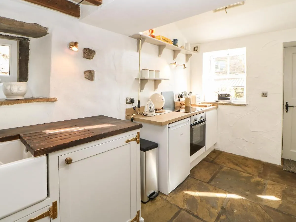 East House Apartment Hawes